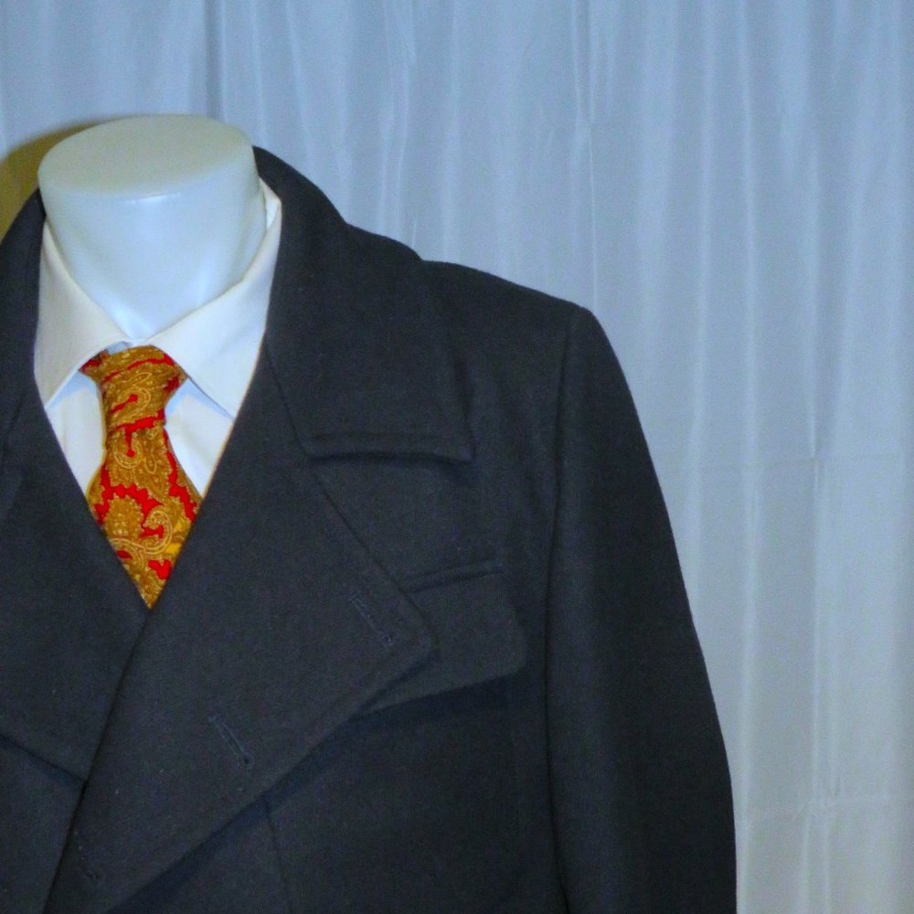 Toast Blue Gabardine Moon Fabric Navy Blue Double Breasted Peacoat 40